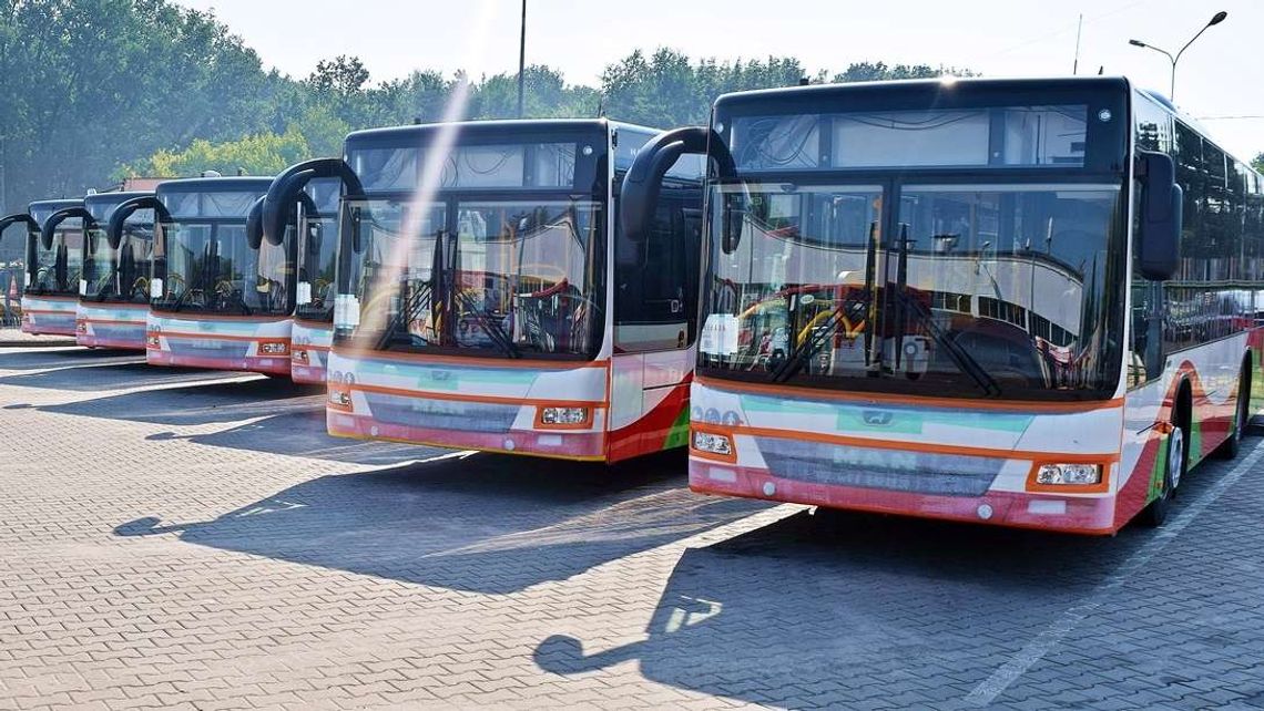 Nowe autobusy miejskie już w Puławach. Z internetem i ładowarkami [zdjęcia]