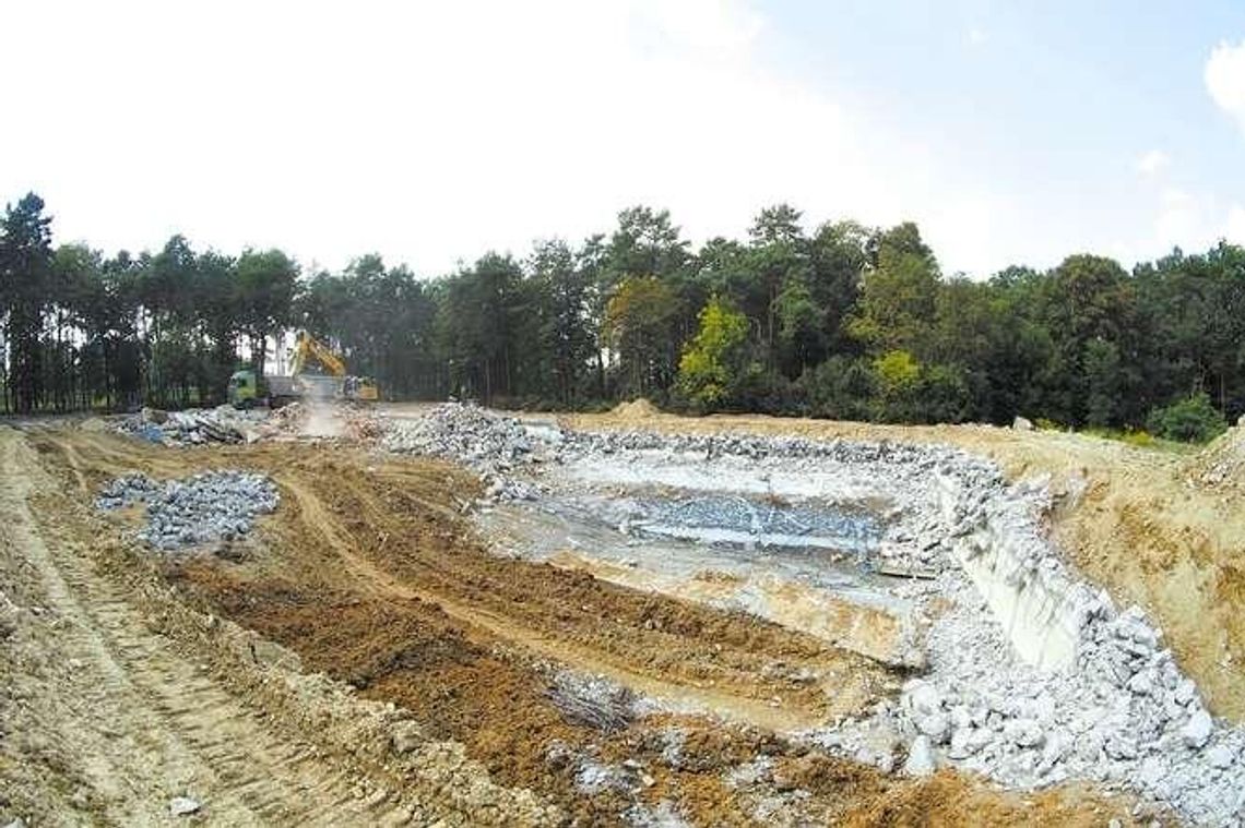 Nowe baseny w Świdniku nie tak szybko. Wykonawca wycofał się