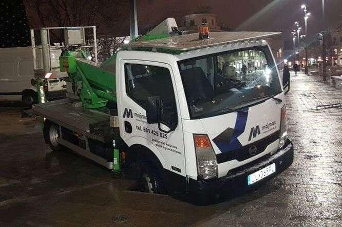 Nowe fontanny na placu Litewskim za zasiekami? Żeby znowu ktoś ich nie zniszczył Nowe fontanny na placu Litewskim za zasiekami? Żeby znowu ktoś ich nie zniszczył