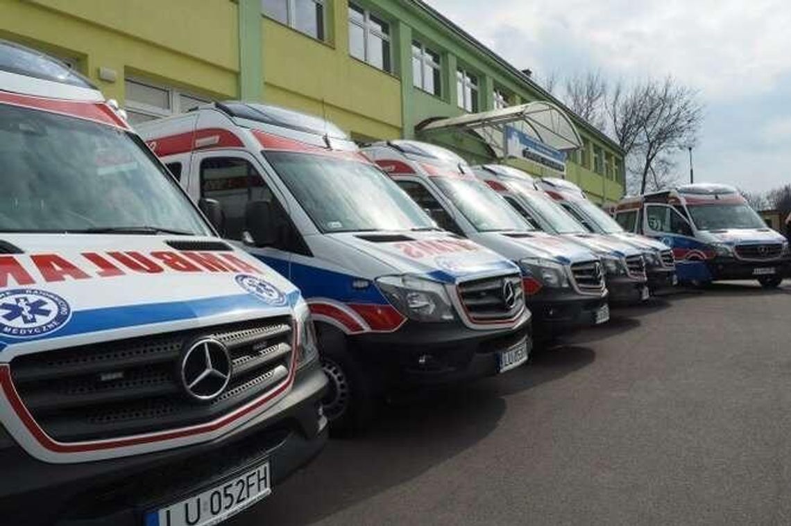 Nowe karetki dla lubelskiego pogotowia. Stare wozy trafią do rezerwy