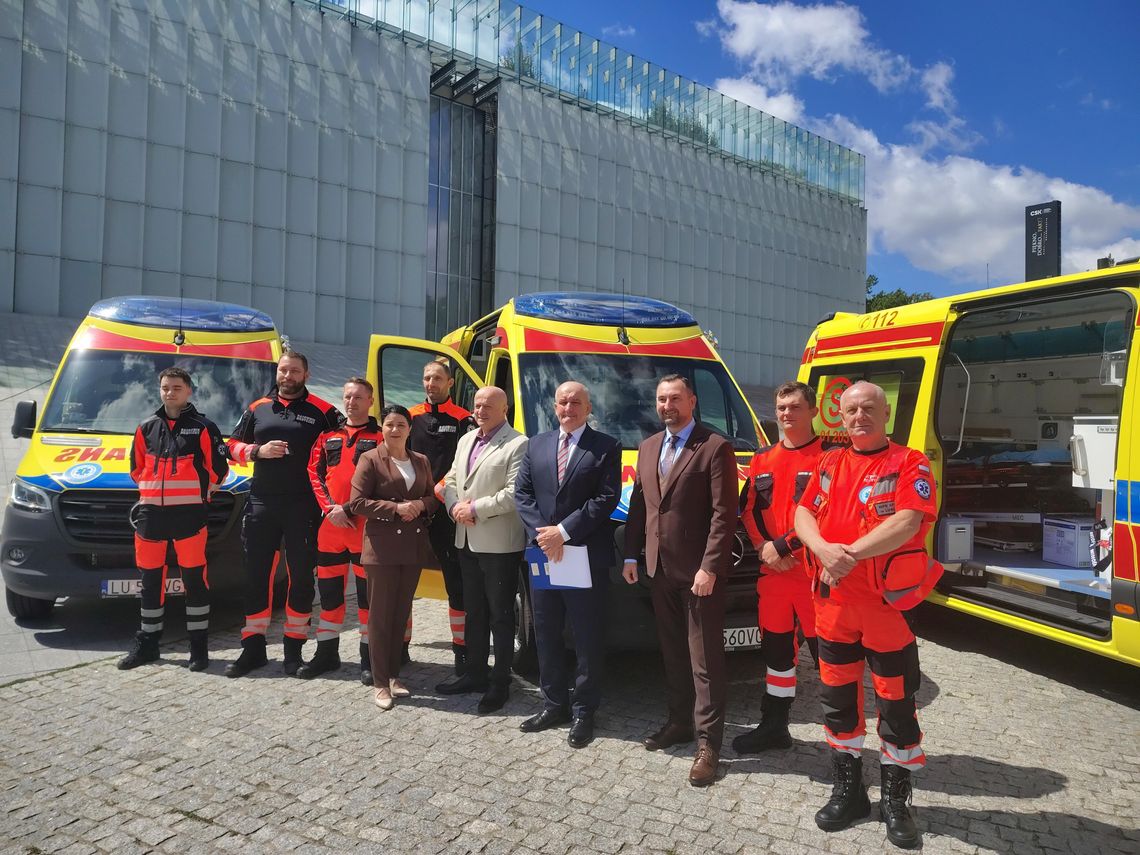 Nowe karetki wyjadą do mieszkańców Lubelszczyzny. „Każda z nich to większe bezpieczeństwo”