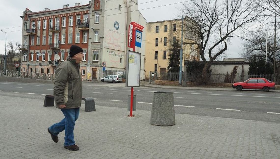 Nowe ławki na przystankach w Lublinie Nowe ławki na przystankach w Lublinie