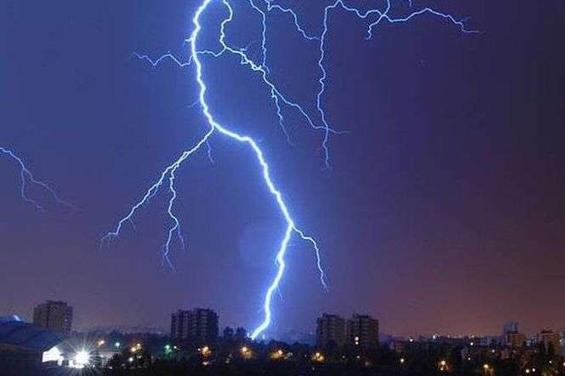 Nowe ostrzeżenie pogodowe dla Lubelskiego: Burze z gradem i ulewne opady deszczu