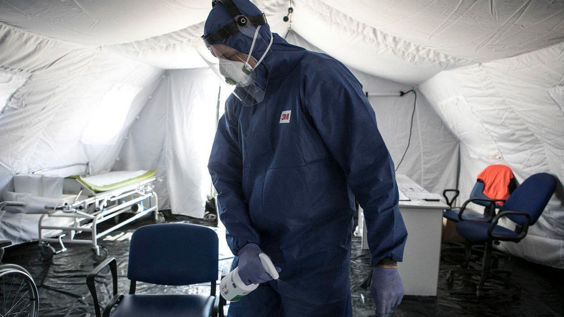 Nowe przypadki zakażenia koronawirusem w Polsce. Zmarło kolejnych 16 chorych Nowe przypadki zakażenia koronawirusem w Polsce. Zmarło kolejnych 16 chorych