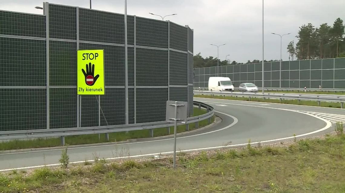 Nowe tablice przyjęły się na polskich drogach. Będzie ich więcej