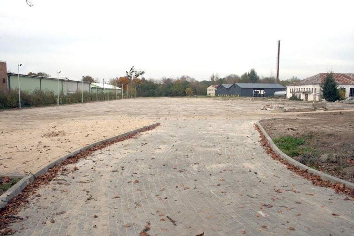 Nowe targowisko w Puławach. Rusza handel przy tartaku