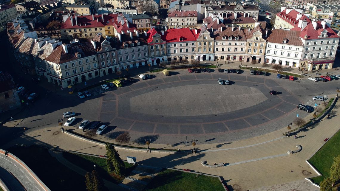 Nowe udogodnienie dla kierowców parkujących na placu Zamkowym w Lublinie. Ale to nie jedyna zmiana Nowe udogodnienie dla kierowców parkujących na placu Zamkowym w Lublinie. Ale to nie jedyna zmiana