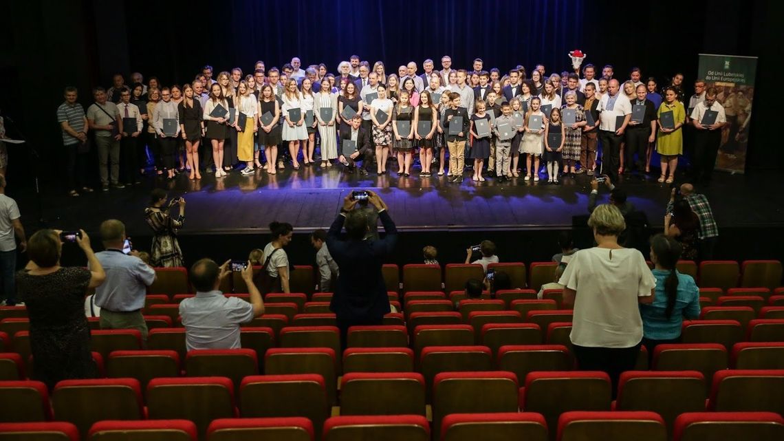 Nowe zasady przyznawania stypendiów dla uczniów w Lublinie