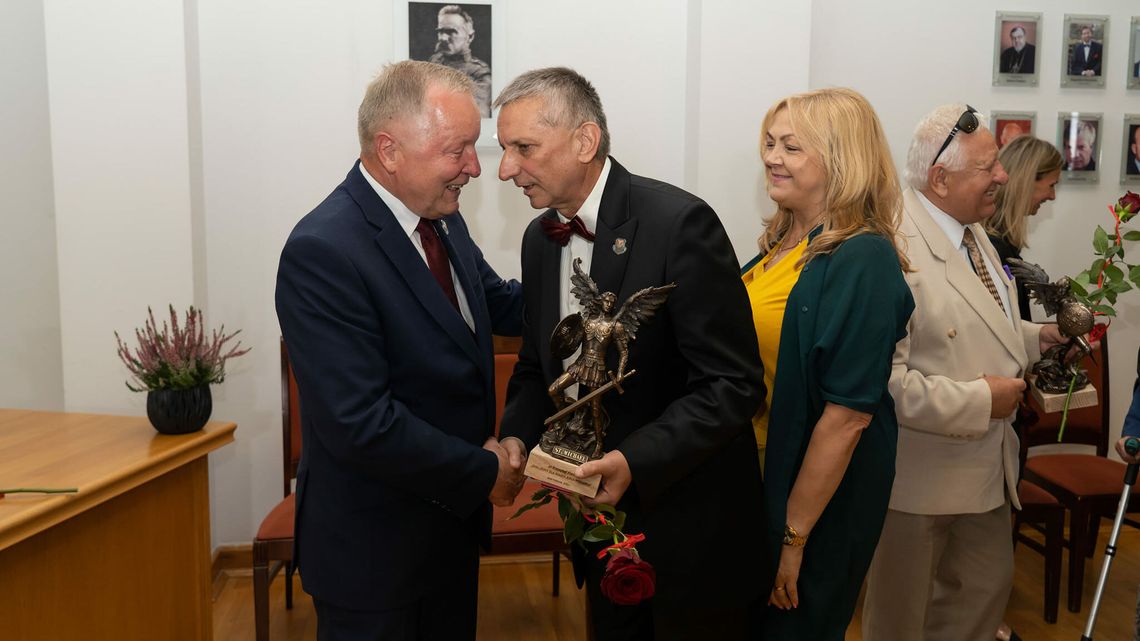 Nowi zasłużeni dla miasta. Radnym PiS nie udało się zablokować jednej z kandydatur