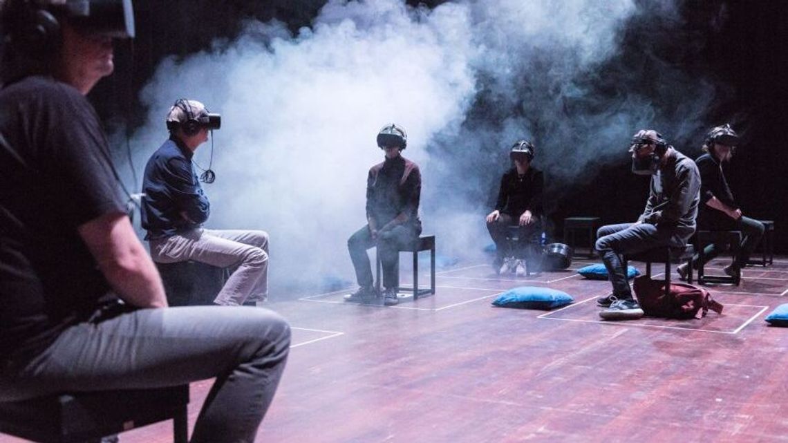 Nowoczesne technologie a teatr