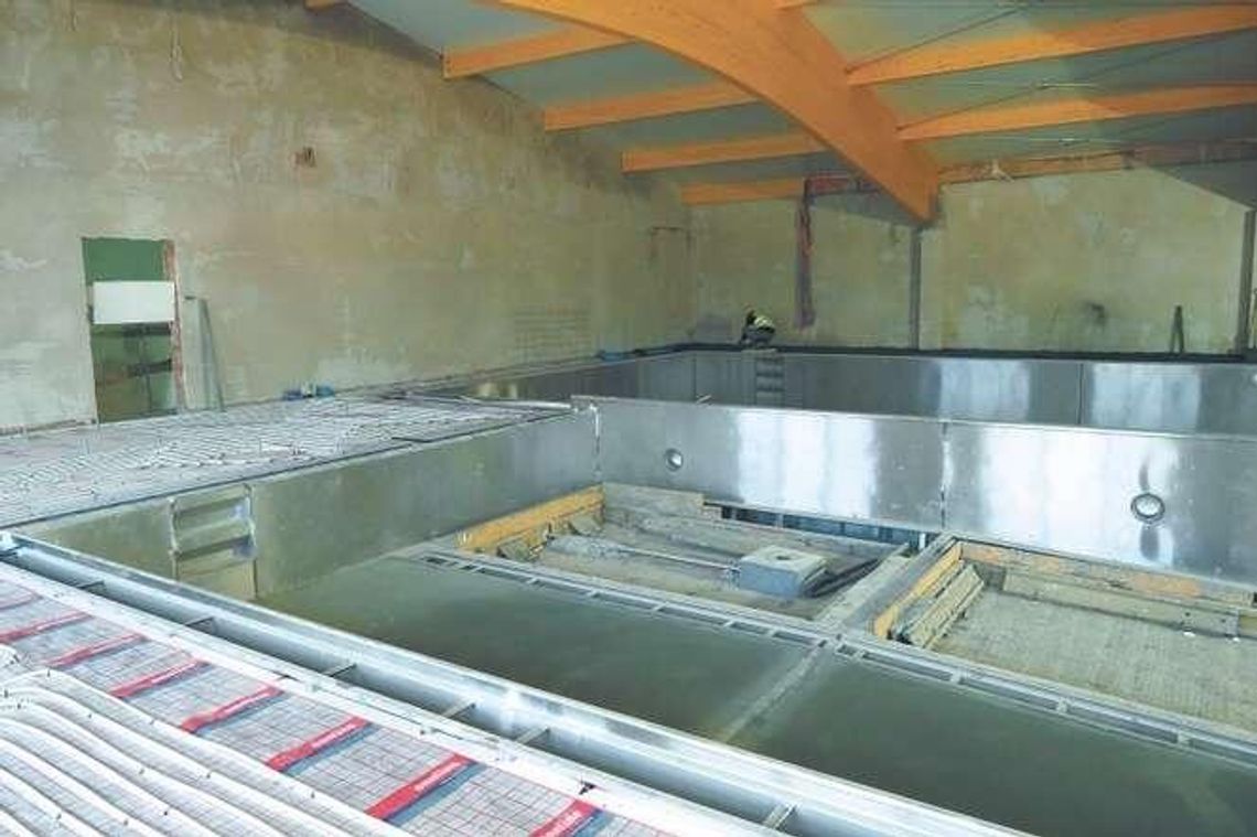 Nowy basen prawie gotowy. Powstaje koło Lubartowa, ale finansuje go głównie miasto Lublin Nowy basen prawie gotowy. Powstaje koło Lubartowa, ale finansuje go głównie miasto Lublin