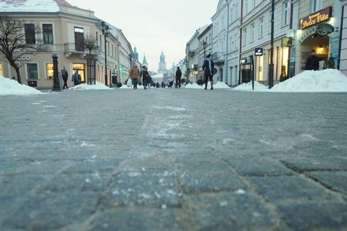 Nowy deptak już za cztery miesiące. Duże zmiany od Bramy Krakowskiej do pedetu Nowy deptak już za cztery miesiące. Duże zmiany od Bramy Krakowskiej do pedetu