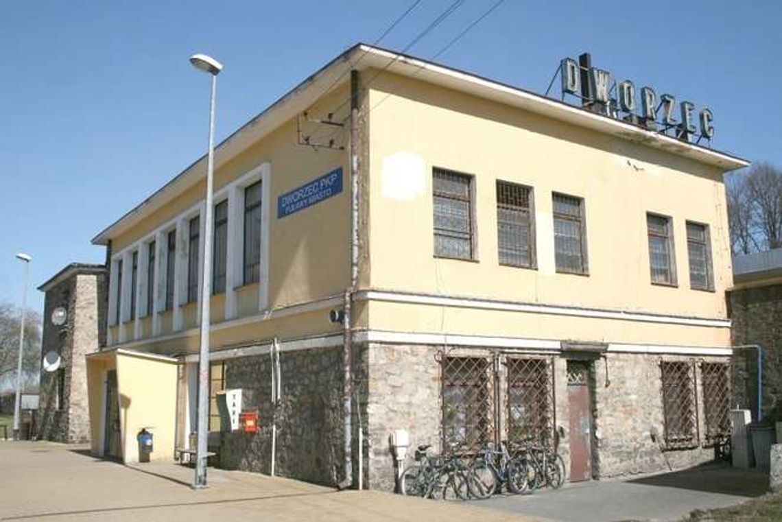 Nowy dworzec w Puławach. Miasto wybrało remont starego Nowy dworzec w Puławach. Miasto wybrało remont starego