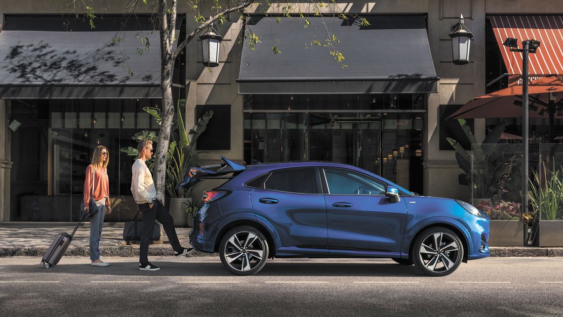 Nowy hybrydowy Ford Puma. Crossover z funkcjonalnym wnętrzem