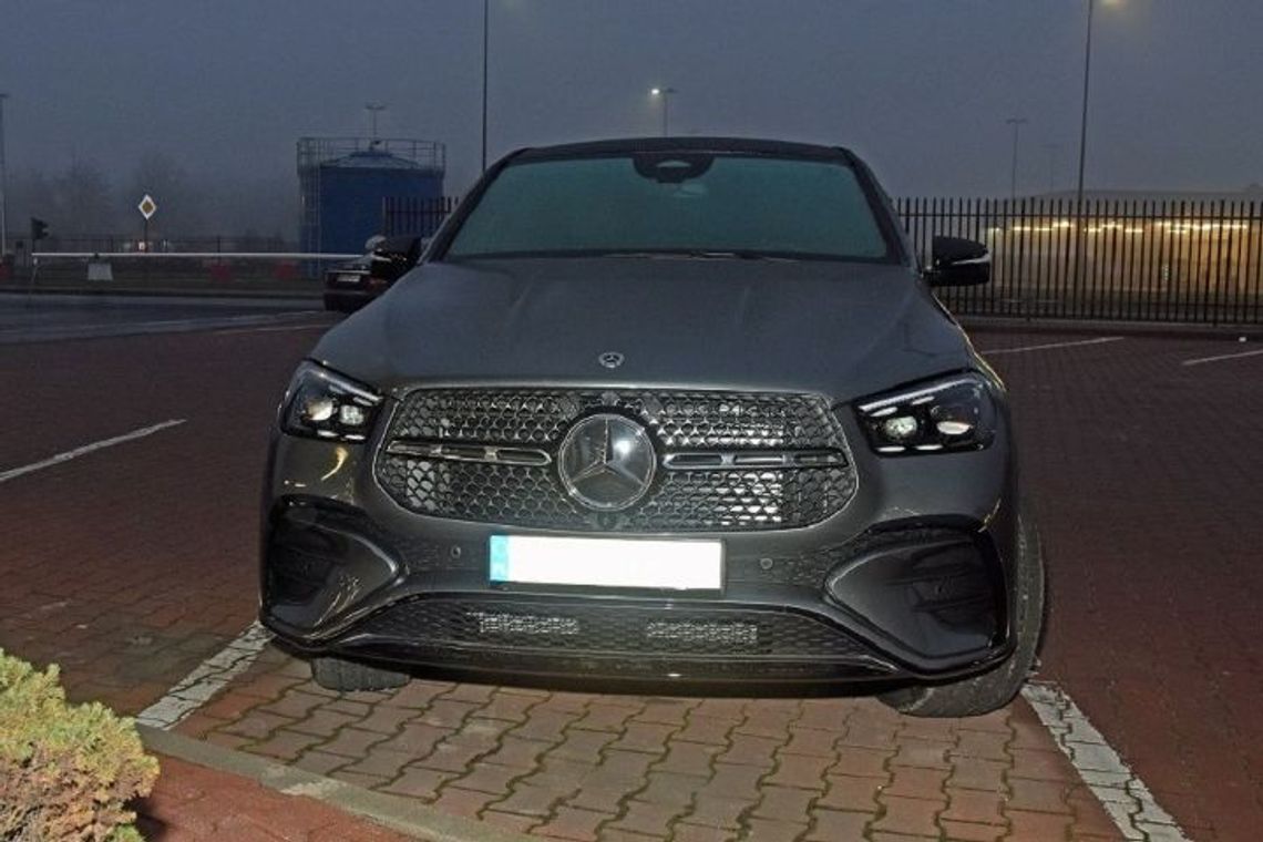 Nowy, luksusowy… i kradziony. Mercedes za 450 tysięcy nie pojedzie na Wschód Nowy, luksusowy… i kradziony. Mercedes za 450 tysięcy nie pojedzie na Wschód