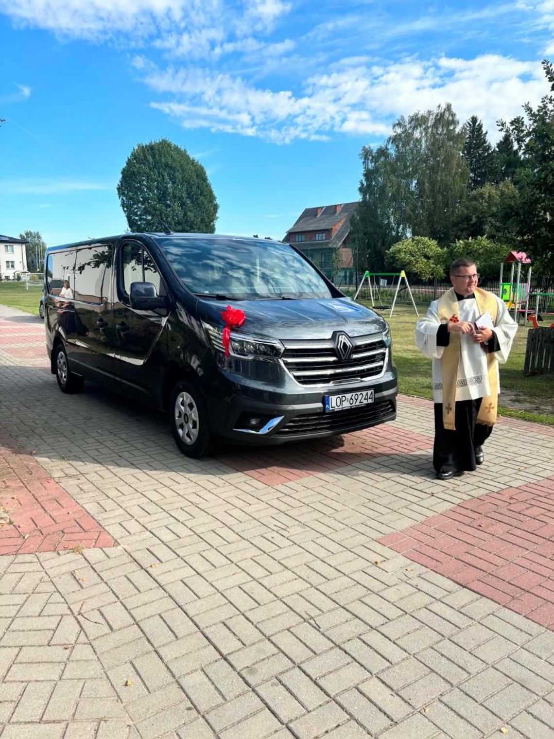 Nowy mikrobus w Gminie Wilków. Będzie woził dzieci z niepełnosprawnościami