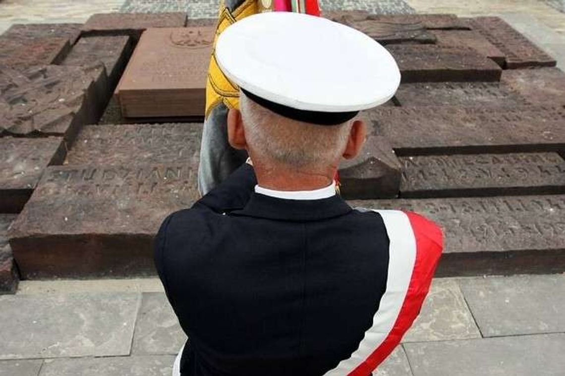 Nowy pomnik w Lublinie. Ma być monumentalny i poświęcony ofiarom komunizmu Nowy pomnik w Lublinie. Ma być monumentalny i poświęcony ofiarom komunizmu