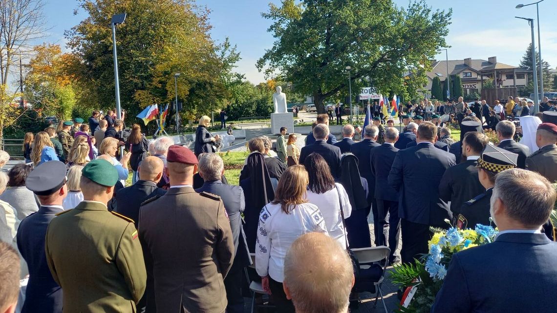 Nowy pomnik w Lublinie oficjalnie odsłonięty Nowy pomnik w Lublinie oficjalnie odsłonięty