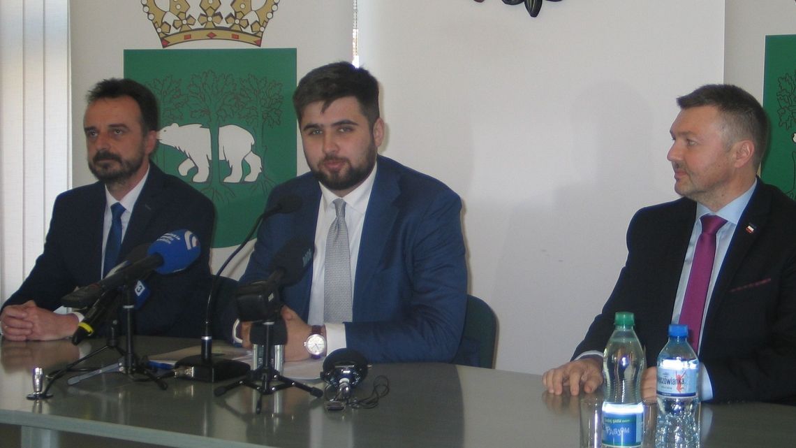 Nowy prezydent Chełma zaprezentował swoich zastępców. Kim są wiceprezydenci?