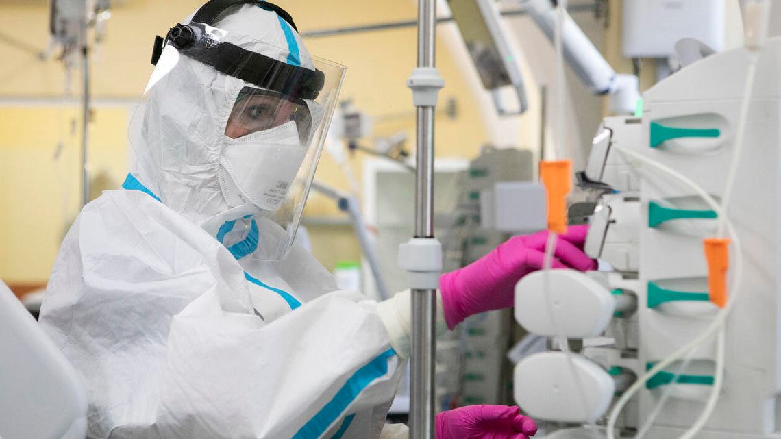 Nowy rekord zakażeń koronawirusem w Polsce - 24 692 przypadków. Zmarły 373 osoby