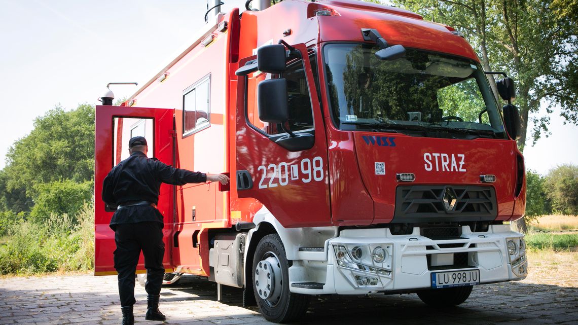 Nowy samochód lubelskich strażaków. W całym kraju jest tylko kilka takich
