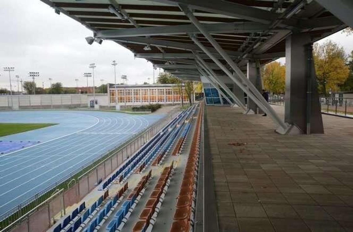 Nowy stadion otwarty za długo? Radny pyta Nowy stadion otwarty za długo? Radny pyta