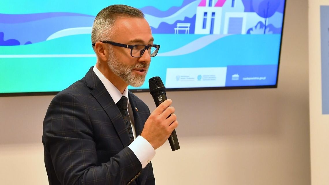 Nowy starosta i nowe wynagrodzenie. Więcej się nie dało