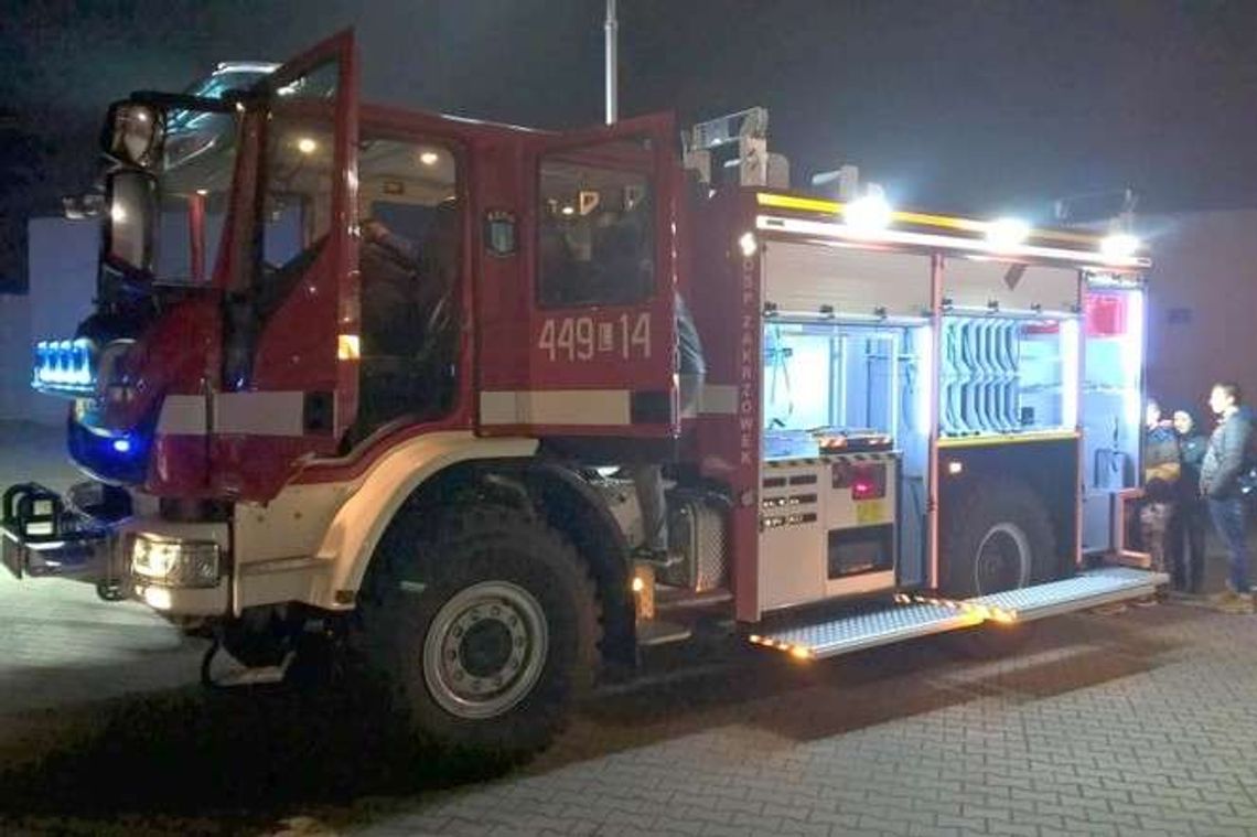 Nowy wóz dla strażaków z OSP w Zakrzówku