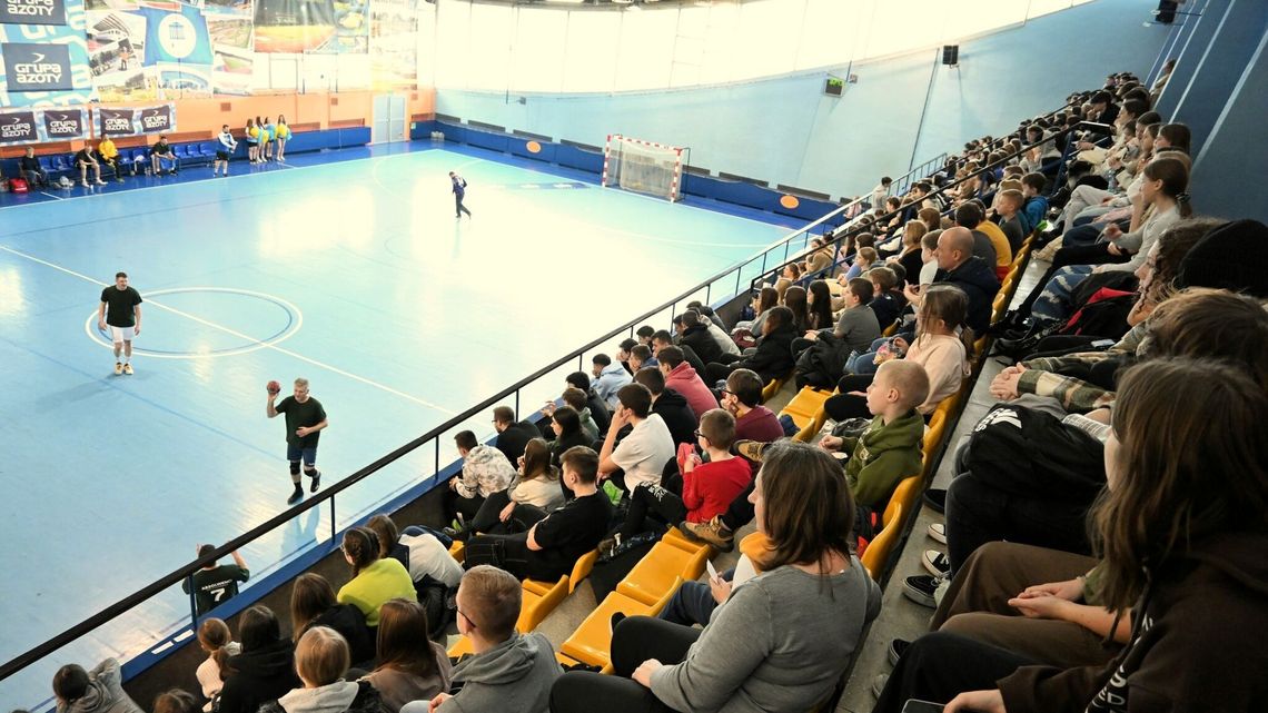 Nowy zespół dla starej hali. Podpowiedzą co zmienić Nowy zespół dla starej hali. Podpowiedzą co zmienić