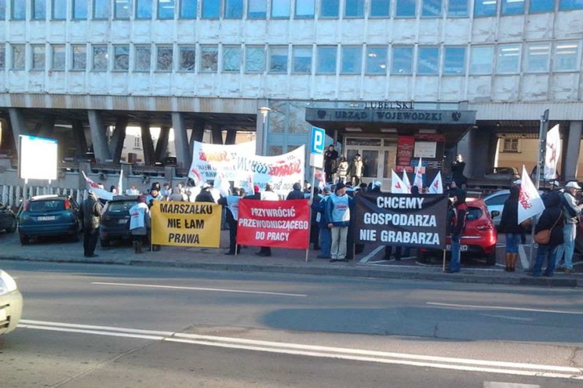 NSZZ \"Solidarność”: Pikieta w obronie związkowca (wideo) NSZZ \"Solidarność”: Pikieta w obronie związkowca (wideo)