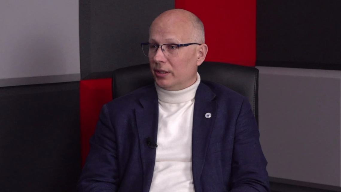 "Nyje, drzuźni, tornieje". Szef oddziału rehabilitacji o tym, co robi z nami ból 