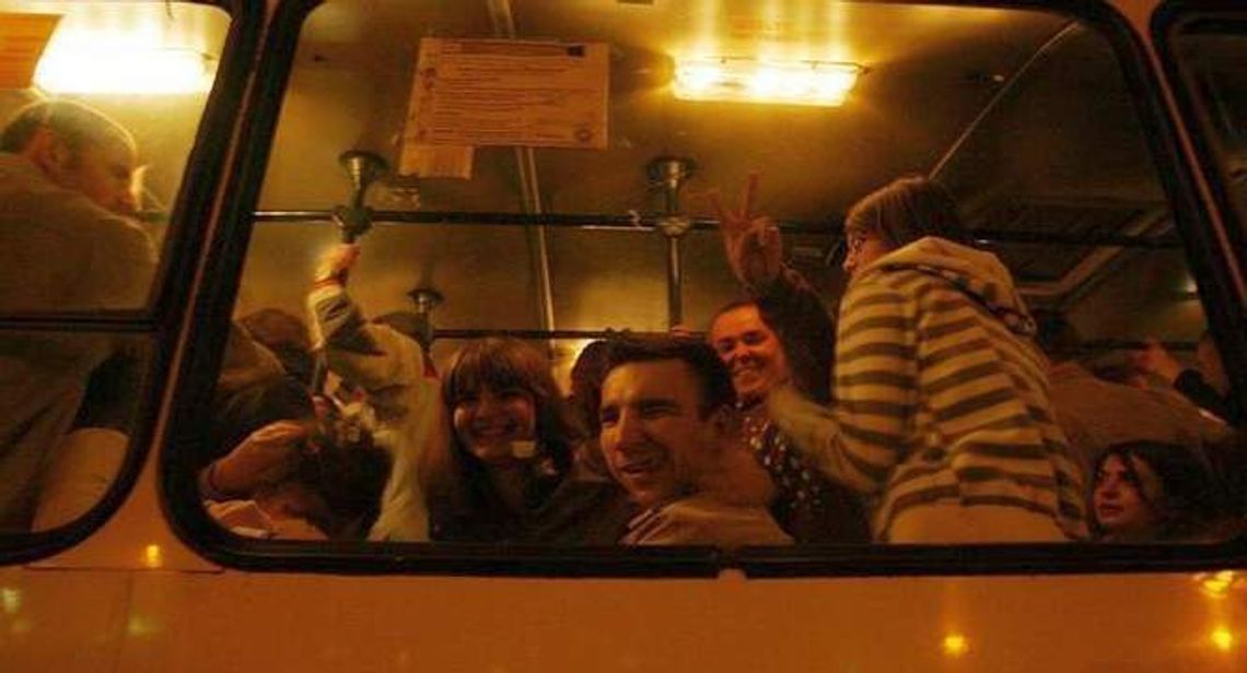 O "festiwalowych" autobusach i inwestycji drogowej na Czechowie