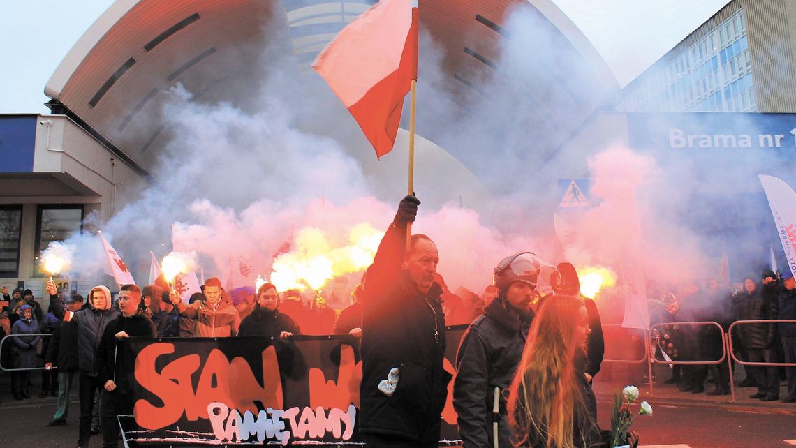 O kilka słów za dużo. Związkowcy z puławskich Azotów zmienili tytuł artykułu