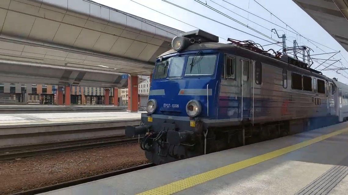 O włos od katastrofy kolejowej. Pociągi pędziły wprost na siebie O włos od katastrofy kolejowej. Pociągi pędziły wprost na siebie