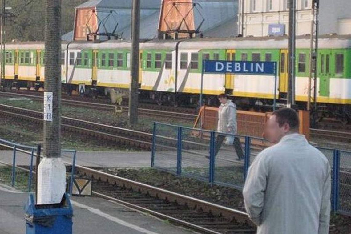 O włos od zderzenia pociągów w Dęblinie. Kto zawinił? O włos od zderzenia pociągów w Dęblinie. Kto zawinił?