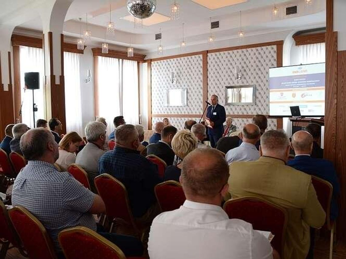 O zmianach w systemie gospodarowania odpadami. Konferencja w Kraśniku