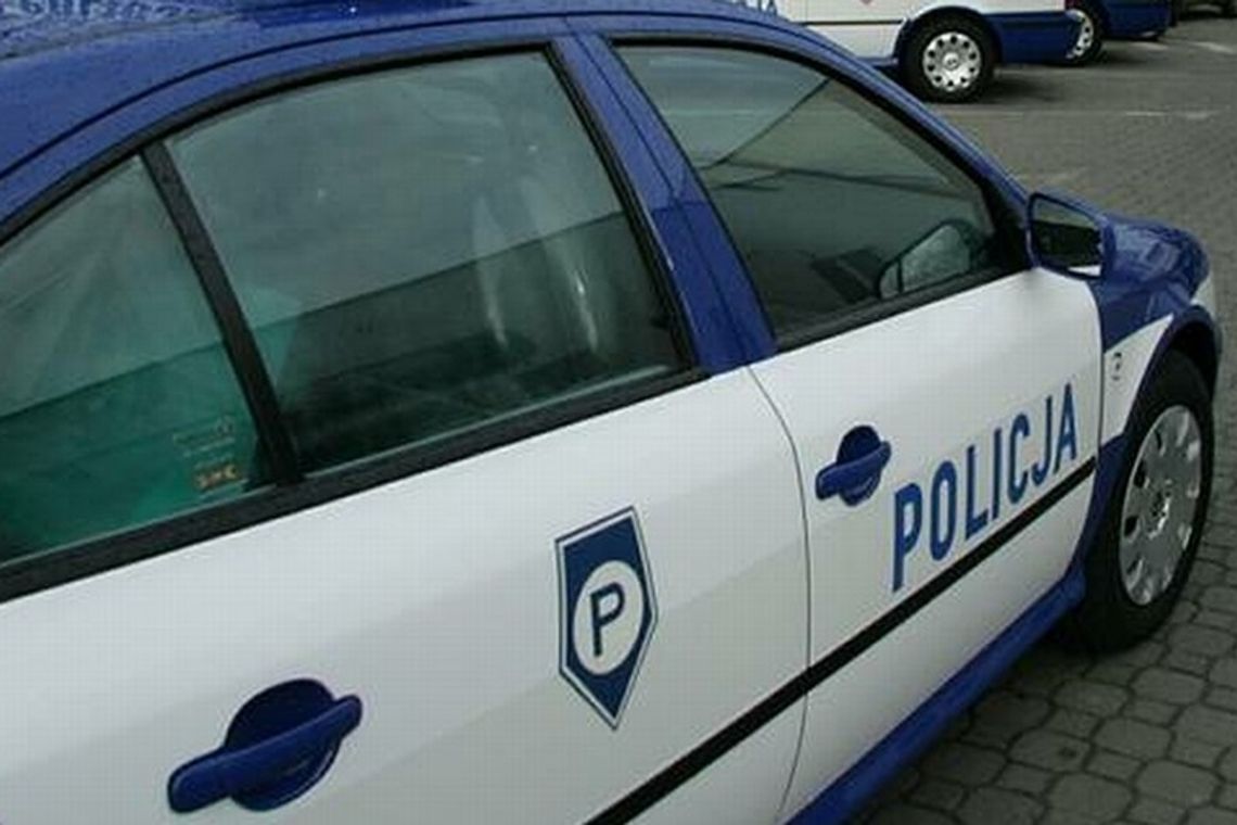 Oblał się czerwoną cieczą i wymyślił napad