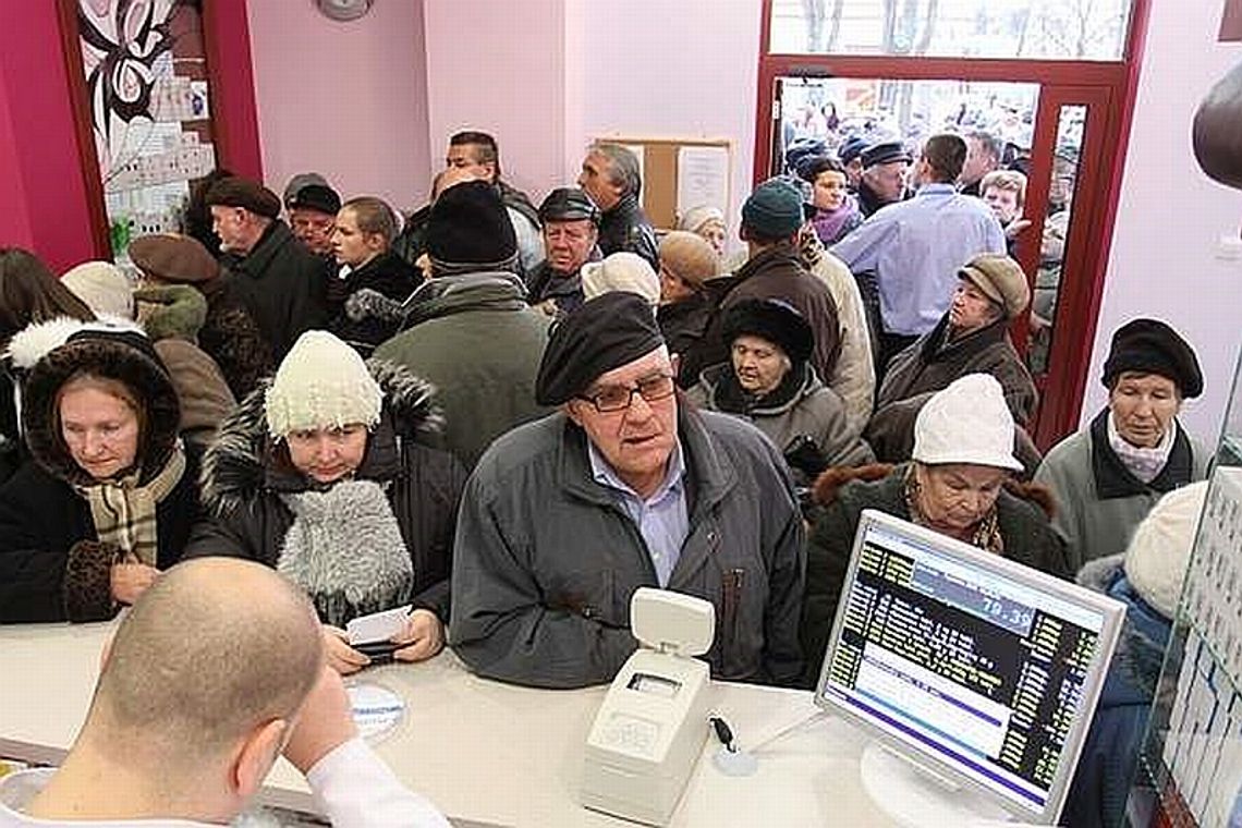 Oblężenie w aptekach. Ludzie masowo wykupują leki