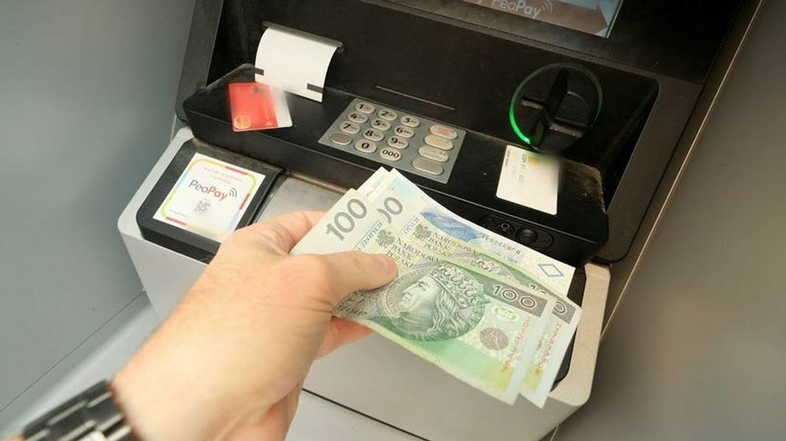 Obniżka PIT z 17 do 12 procent. W lipcu pensja ma być wyższa. Tak samo emerytura i renta Obniżka PIT z 17 do 12 procent. W lipcu pensja ma być wyższa. Tak samo emerytura i renta