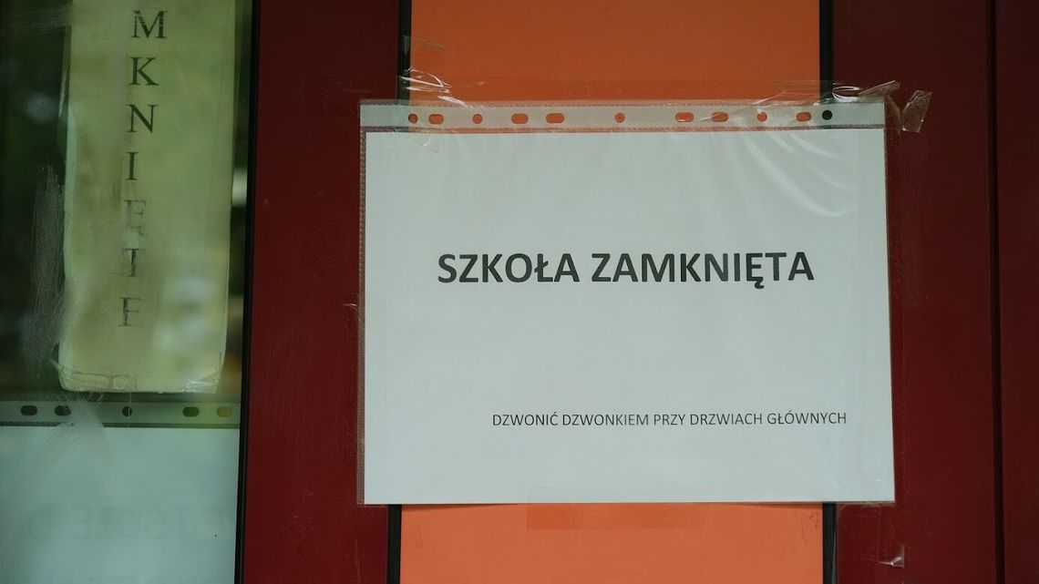 Obostrzenia coraz bliżej lubelskiego. "Nie wygląda to różowo"
