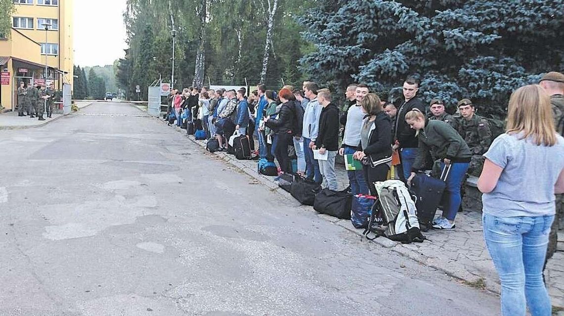 Obrona terytorialna: 135 ochotników rozpoczęło szkolenie Obrona terytorialna: 135 ochotników rozpoczęło szkolenie