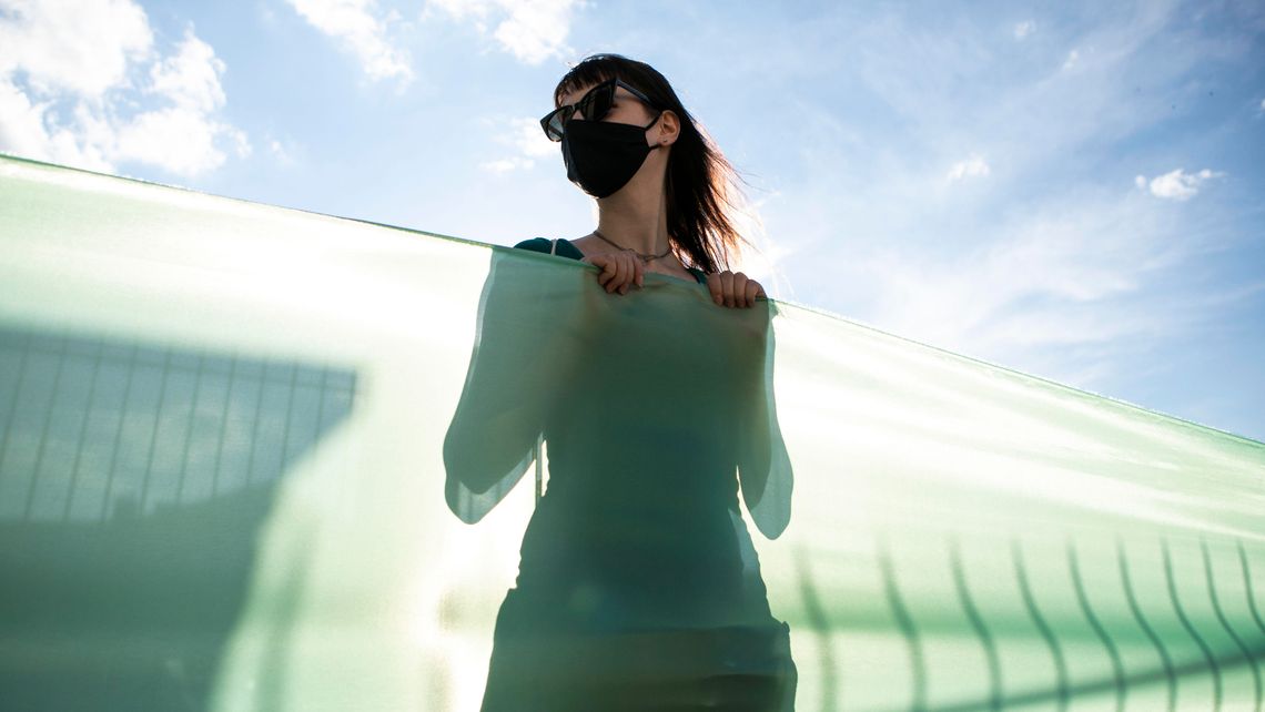 Obrońcy drzew opasali Ratusz zieloną wstęgą. W piątek planują happening na Lipowej