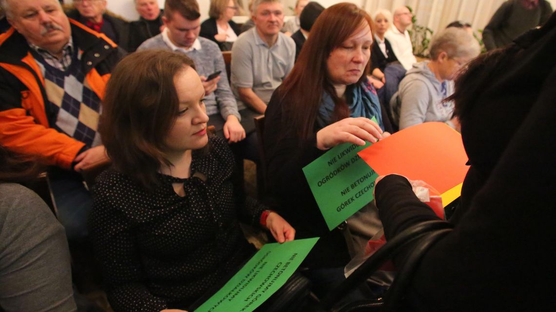 Obrońcy górek czechowskich nie zrobili hałasu. Nie dostali głosu na sesji nadzwyczajnej