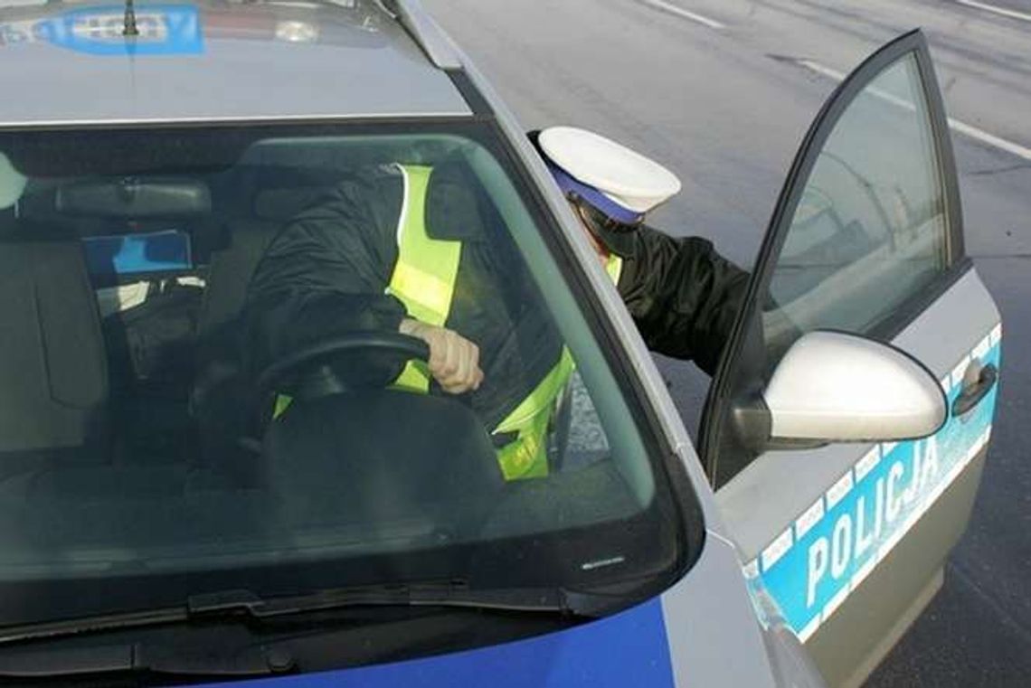 Obrowiec: Rowerzysta leżał na jezdni