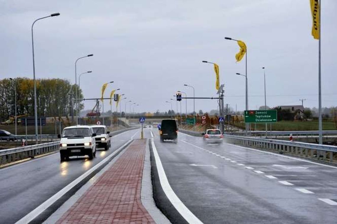 Obwodnica Hrubieszowa otwarta. Szybciej dojedziemy do granicy (zdjęcia) Obwodnica Hrubieszowa otwarta. Szybciej dojedziemy do granicy (zdjęcia)