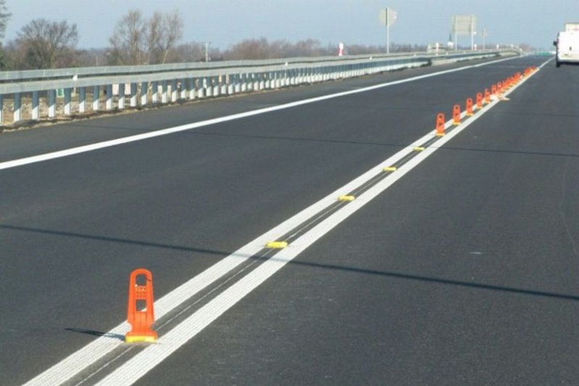 Obwodnica Kocka: Coraz mniej słupków bezpieczeństwa