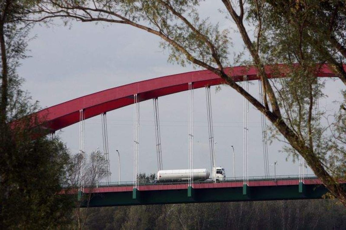 Obwodnica Puław: 13 chętnych do budowy dojazdu do mostu