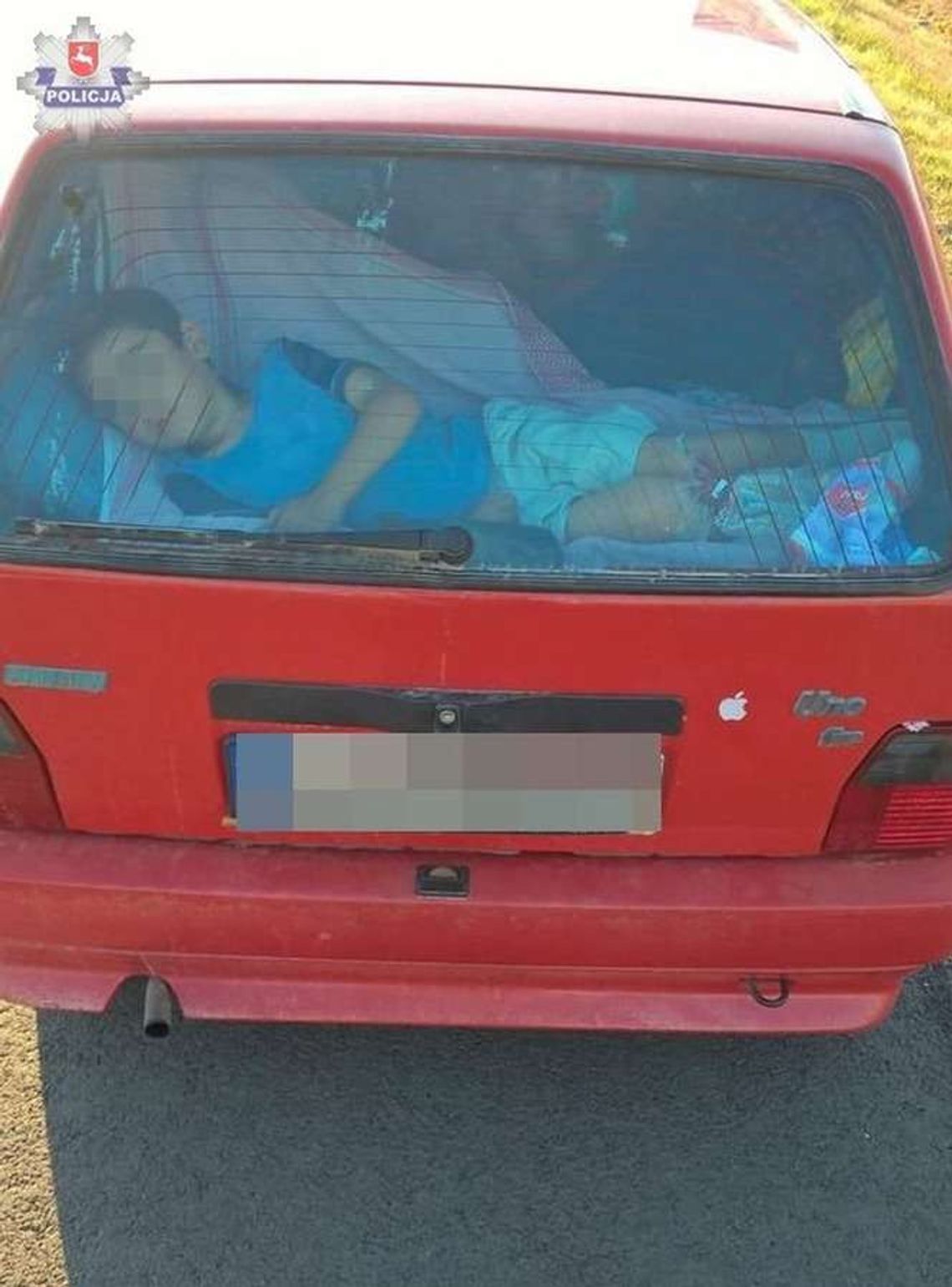 Obywatel Rumunii przewoził dziecko w bagażniku