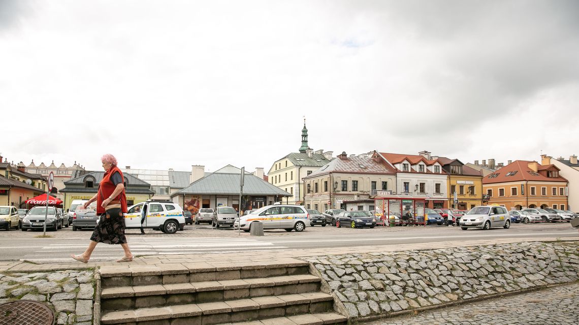 Od 14 września Zamość omija Stare Miasto. Sprawdź objazdy i trasy autobusów