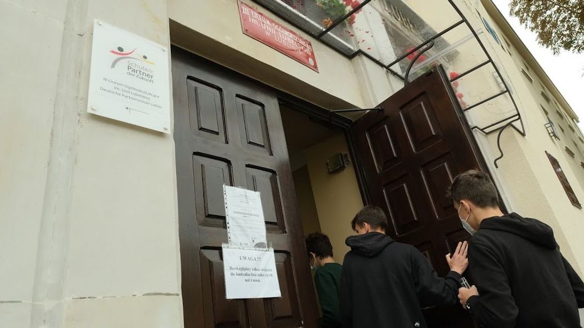 Od dziś licea i technika m.in. w Lublinie, Chełmie i Zamościu pracują zdalnie